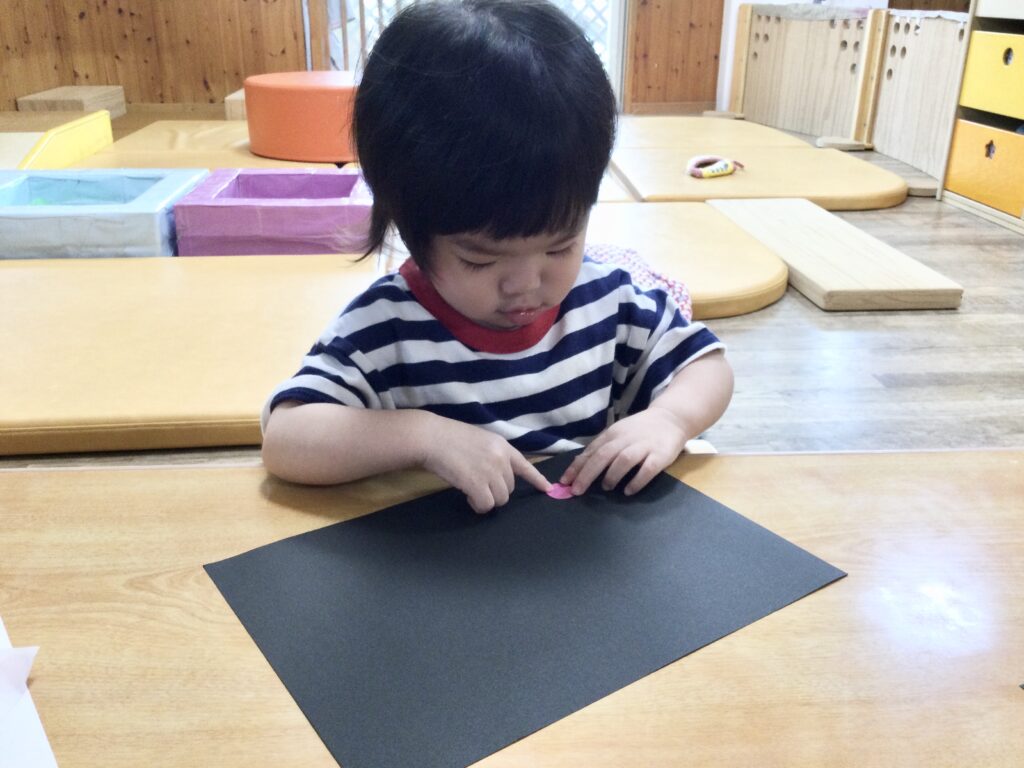 〜 シールあそびはたのしいな 〜