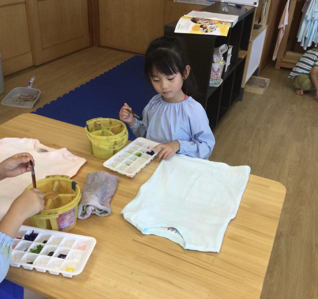 〜 Tシャツに絵を書いたよ 〜