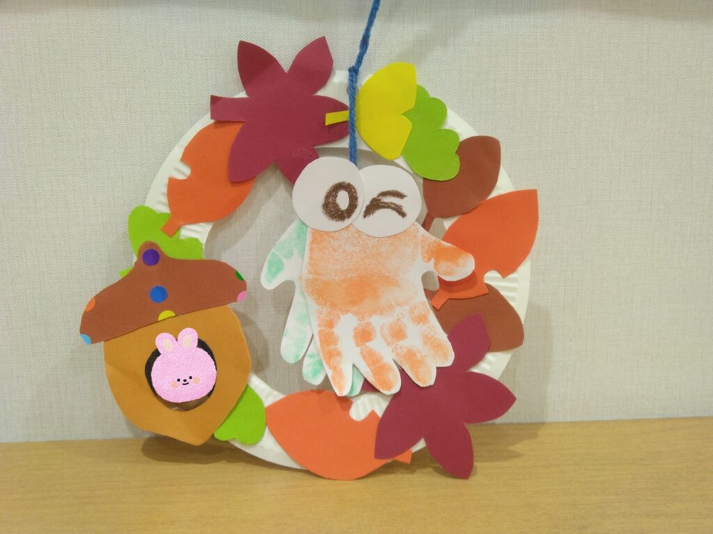 子育てひろば【１１月の製作紹介】