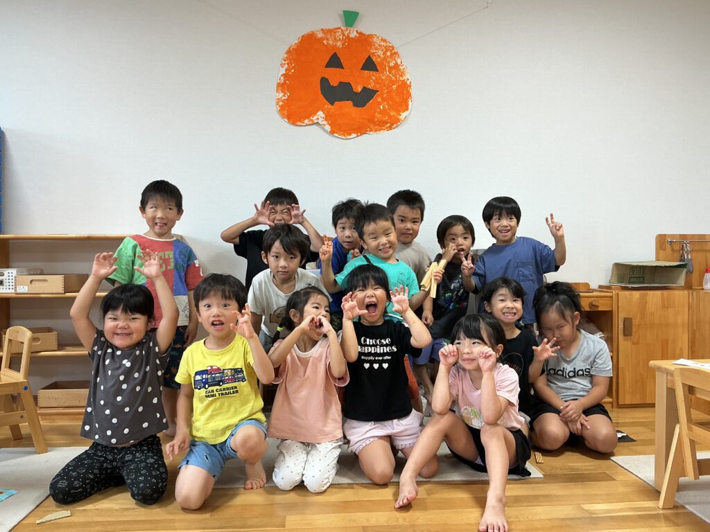 ハロウィン製作（4・5歳児　ラチとらいおん）