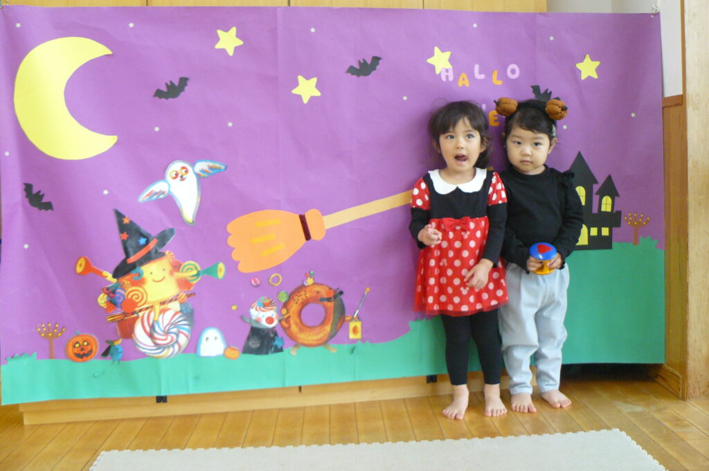 支援センター虹🌈10/31　親子なかよし講座ピカピカ🎃ハロウィンパーティー🎃