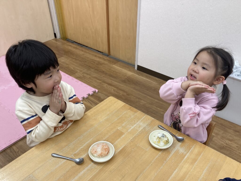 たんぽぽ組　食育「おにぎりづくり」をしました☆