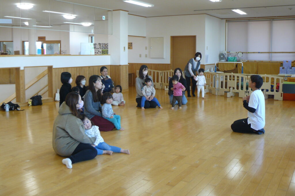 支援センター虹🌈親子教室ランラン（１歳児コース）「体操」