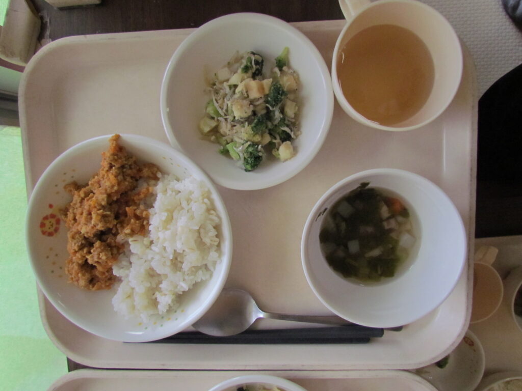 支援センター虹🌈1/21ウキウキ給食試食会🍴