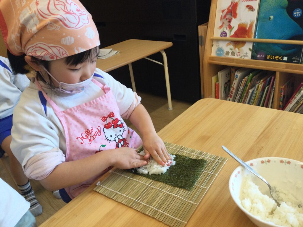 〜 恵方巻きをつくったよ 〜