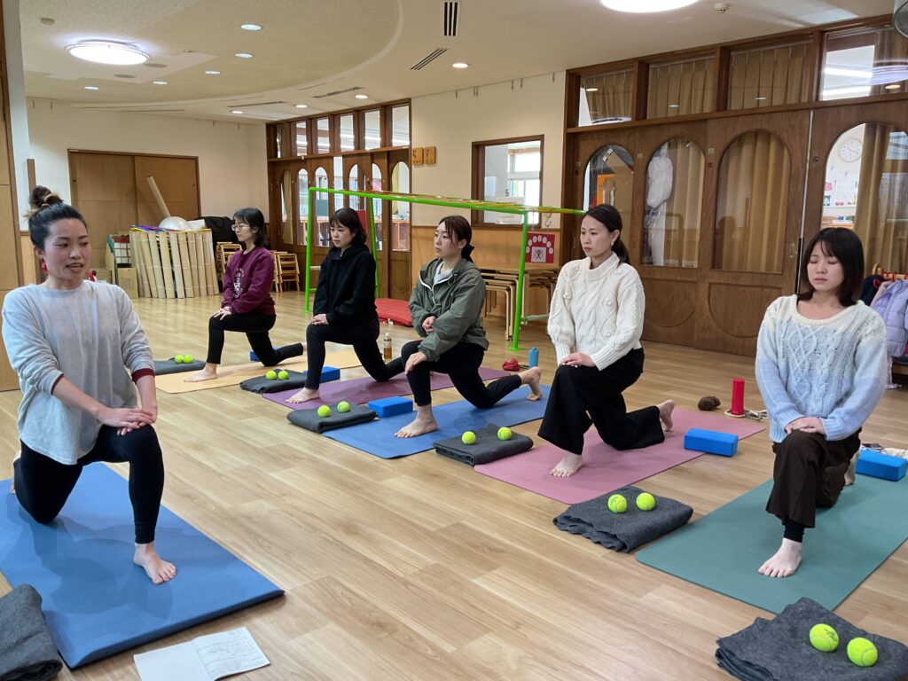 2月１８日　親子分離ヨガ